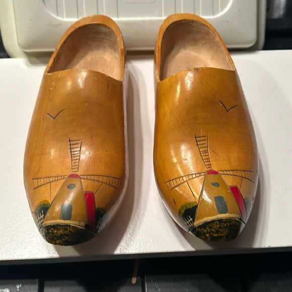 Shoes - Vintage Wooden Hand-Painted Dutch Clogs (6)